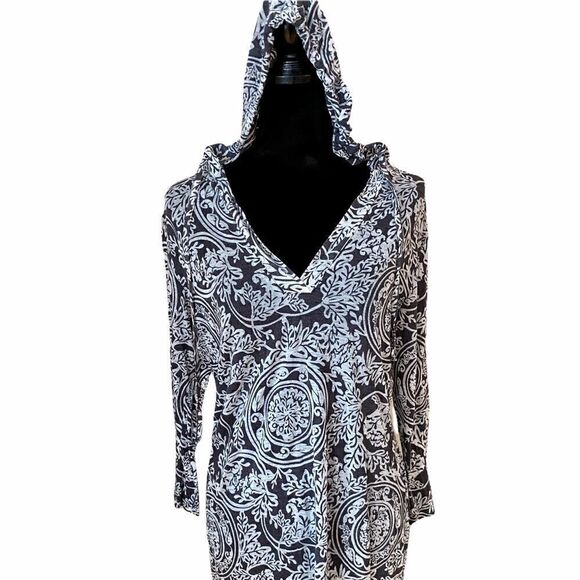 Very Cute Lightweight garment by Marika - Picture 4 of 6